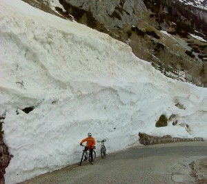 Vršič, 26 april 2014, sarpentina 24
